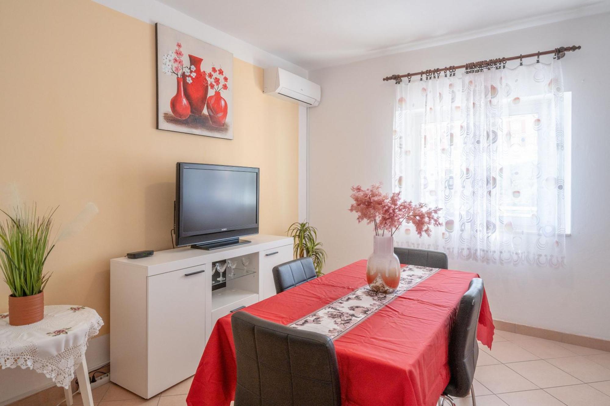 Apartments Daniela Zavalatica Phòng bức ảnh