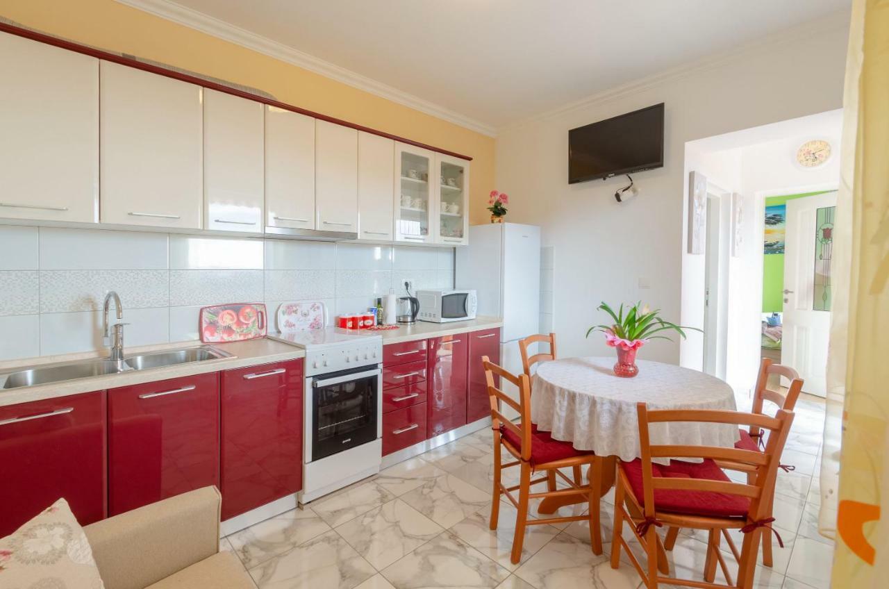 Apartments Daniela Zavalatica Ngoại thất bức ảnh